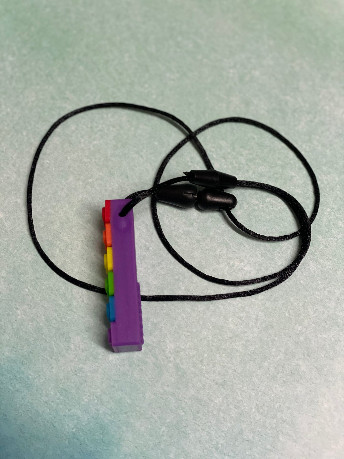 Chew Necklaces - Brick